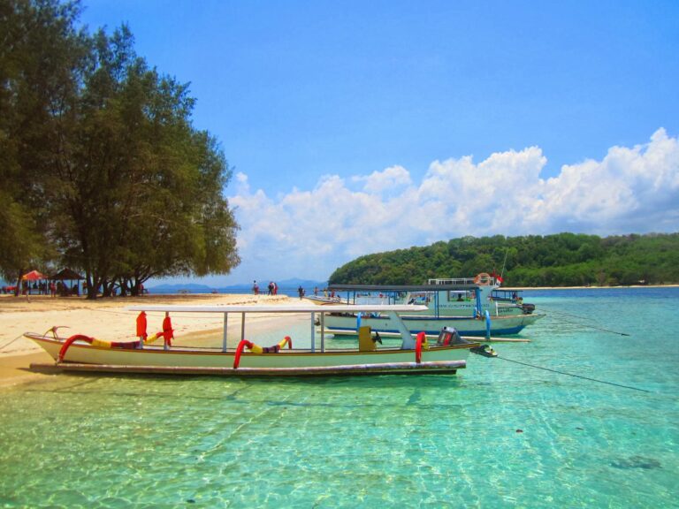 gili nanggu - rentcar lombok - sewa mobil lombok