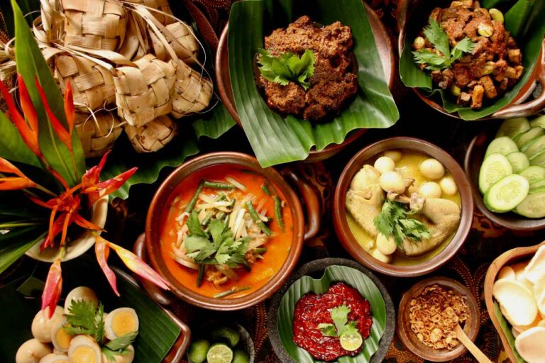 makanan khas mandalika - rentcar lombok - sewa mobil lombok